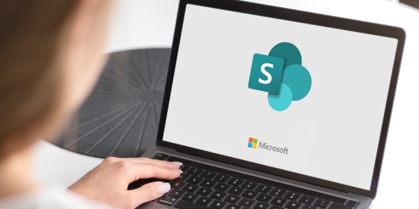 SharePoint on laptop
